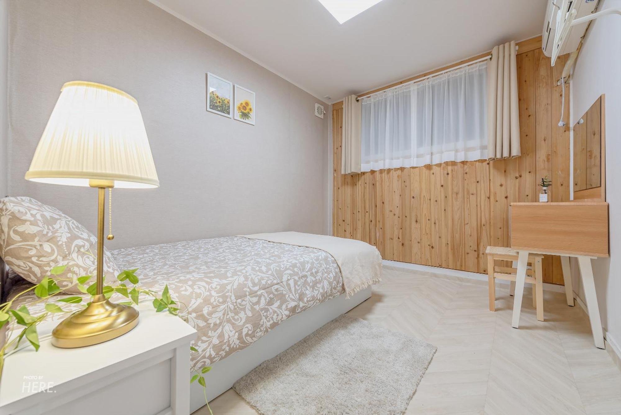 Seeu House Hongdae Seoul Phòng bức ảnh